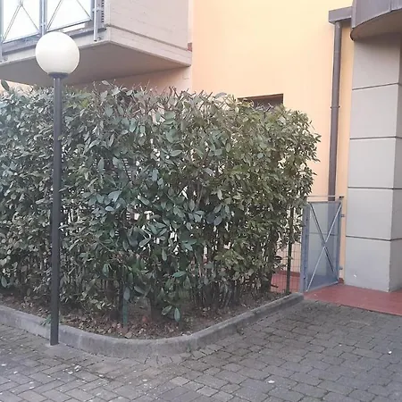 Lucca Guest House アパート ルッカ