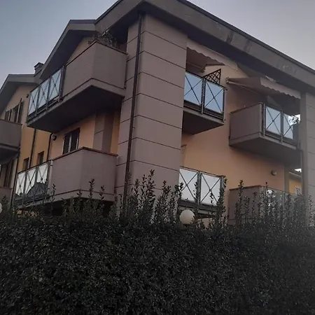 Lucca Guest House * لوكا